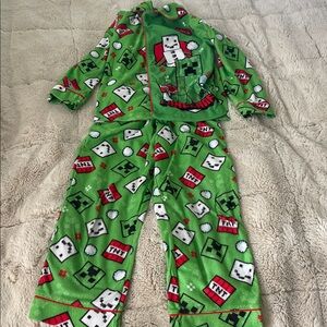 Minecraft Themed Kids Pajama Set in Green